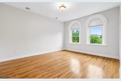 21 Union Pl Unit 3, Summit, NJ 07901 - Photo 6