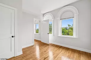 21 Union Pl, Summit, NJ 07901 - Photo 2
