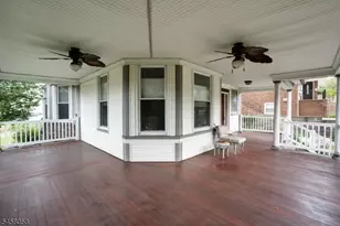 941 Edgewater Ave, Ridgefield, NJ 07657 - Photo 4