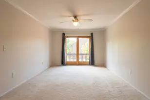 231 Kingsberry Dr, Franklin Township, NJ 08873 - Photo 10