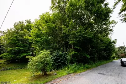 38 Evergreen Trl, Vernon, NJ 07462 - Photo 4