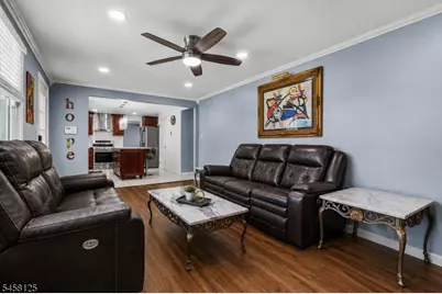 907 Mer-Edin Burg Rd, Hamilton Township, NJ 08690 - Photo 12