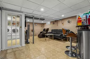907 Mer-Edin Burg Rd, Hamilton Township, NJ 08690 - Photo 28