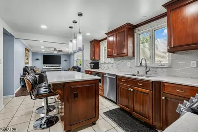 907 Mer-Edin Burg Rd, Hamilton Township, NJ 08690 - Photo 10