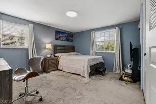 907 Mer-Edin Burg Rd, Hamilton Township, NJ 08690 - Photo 22