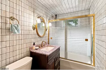 15 Charles St, Nutley, NJ 07110 - Photo 16