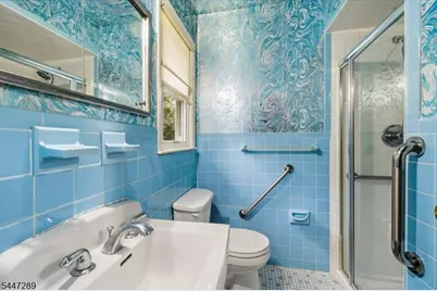 42 Aberdeen Ave, Wayne, NJ 07470 - Photo 18