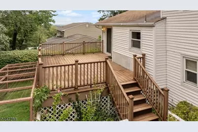 42 Aberdeen Ave, Wayne, NJ 07470 - Photo 28