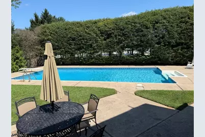 7 Glendale Ln, Fairfield, NJ 07004 - Photo 2