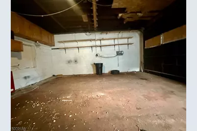 305 Green Ave Garage, Lyndhurst Township, NJ 07071 - Photo 2