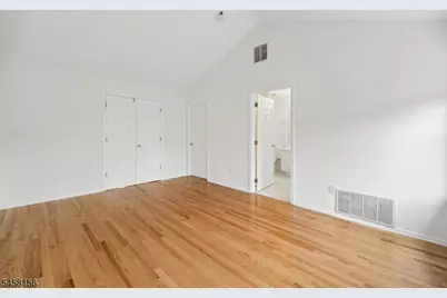 4 Prescott Ct, Bernards Township, NJ 07920 - Photo 6