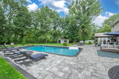 47 Biscay Dr, Mount Olive, NJ 07836 - Photo 6