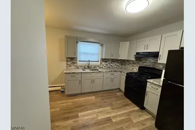 55 Oak St, East Orange, NJ 07018 - Photo 6