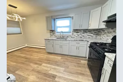 55 Oak St, East Orange, NJ 07018 - Photo 8