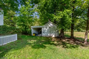 404 Federal City Rd, Hopewell Township, NJ 08534 - Photo 8