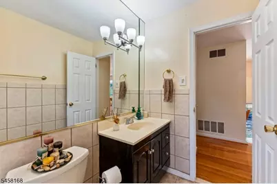 5 Yale Ct, East Brunswick Township, NJ 08816 - Photo 18