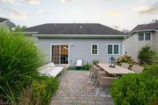 24 Bluffs Ct, Hamburg, NJ 07419 - Photo 26