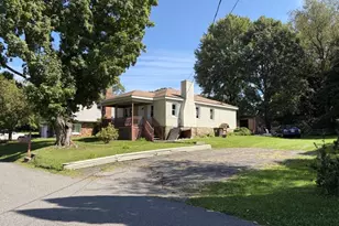 50 Clinton Ave, Mount Olive, NJ 07828 - Photo 2