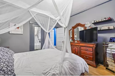 124 Kearny Ave, Perth Amboy, NJ 08861 - Photo 16