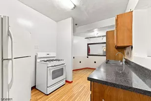 26 Lincoln St, Passaic, NJ 07055 - Photo 10