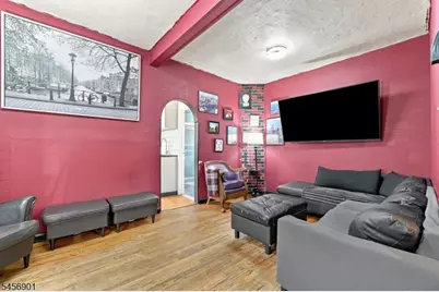 26 Lincoln St, Passaic, NJ 07055 - Photo 32