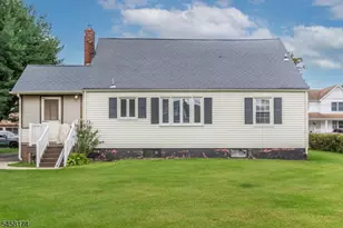 42 Ferro Monte Ave, Roxbury Township, NJ 07847 - Photo 4