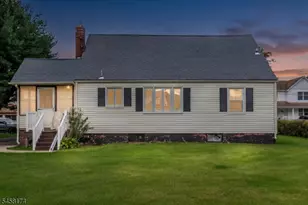 42 Ferro Monte Ave, Roxbury Township, NJ 07847 - Photo 2
