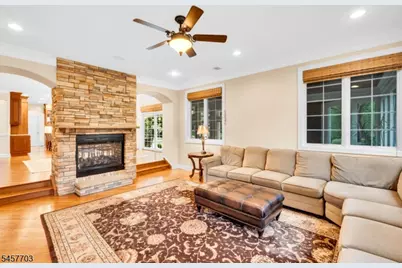 23 Rogers Ave, Berkeley Heights Township, NJ 07922 - Photo 14