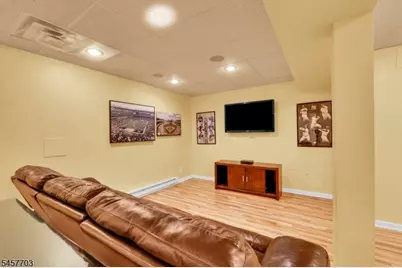 23 Rogers Ave, Berkeley Heights Township, NJ 07922 - Photo 36