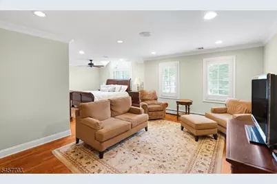 23 Rogers Ave, Berkeley Heights Township, NJ 07922 - Photo 24