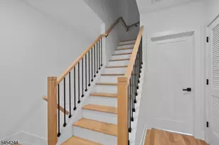 196 Taylor St, Orange, NJ 07050 - Photo 18
