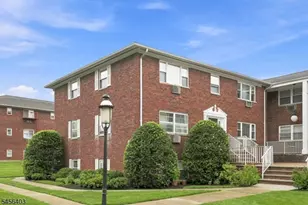199 N Beverwyck Rd, Parsippany, NJ 07034 - Photo 2