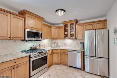 97 Union County Pkwy, Clark Township, NJ 07066 - Photo 16