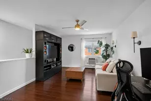 725 Joralemon St, Belleville Twp., NJ 07109 - Photo 16