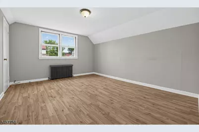 258 E 22nd St, Paterson, NJ 07514 - Photo 20