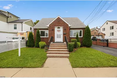 258 E 22nd St, Paterson, NJ 07514 - Photo 2