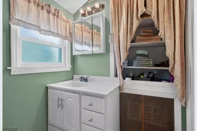 19 Ashwood Ter, West Orange Township, NJ 07052 - Photo 20