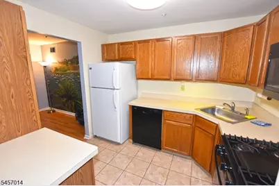 24 Spruce Ter, Mount Arlington, NJ 07856 - Photo 8