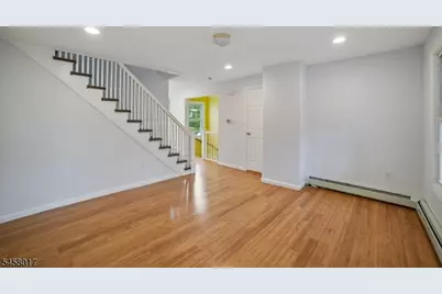 223 Walnut St, Montclair, NJ 07042 - Photo 4