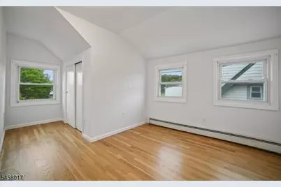 223 Walnut St, Montclair, NJ 07042 - Photo 22