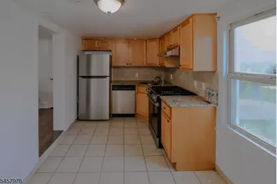 210 Lafayette St, Rahway, NJ 07065 - Photo 2