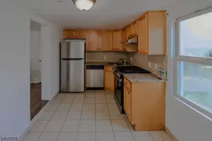 210 Lafayette St, Rahway, NJ 07065 - Photo 2