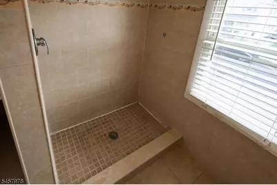 210 Lafayette St, Rahway, NJ 07065 - Photo 18