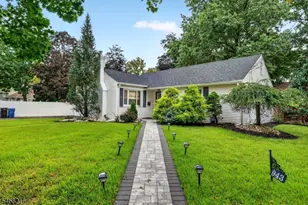 943 Sherman Ave, Plainfield, NJ 07063 - Photo 2