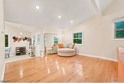 376 Maxim Dr, Hopatcong, NJ 07821 - Photo 10