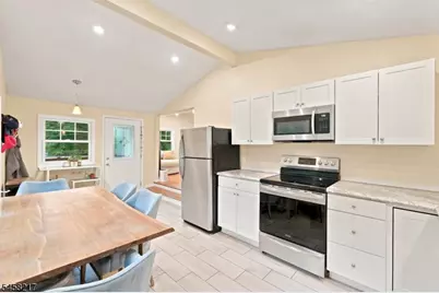376 Maxim Dr, Hopatcong, NJ 07821 - Photo 8