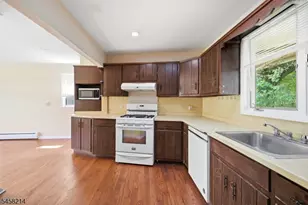 32 Conestoga Trail, Sparta Township, NJ 07871 - Photo 12