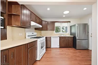 32 Conestoga Trl, Sparta Township, NJ 07871 - Photo 10