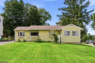 32 Conestoga Trail, Sparta Township, NJ 07871 - Photo 2