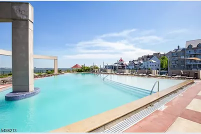 207-31 Shearwater Ct #31, Jersey City, NJ 07305 - Photo 22